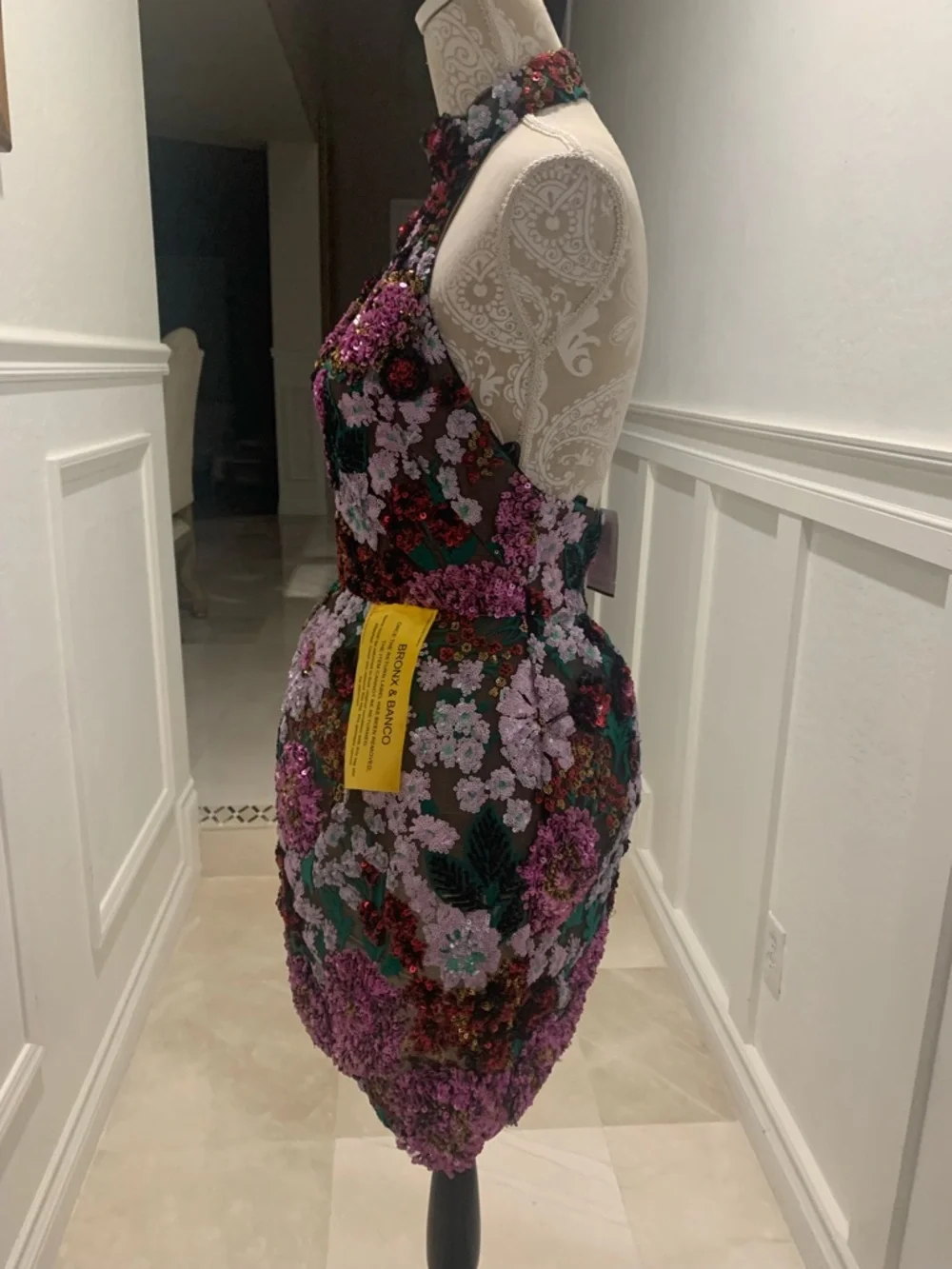 New BRONX AND BANCO Deirdre Floral Sequinned Halter Dress Size S / 4 US - Picture 4 of 16